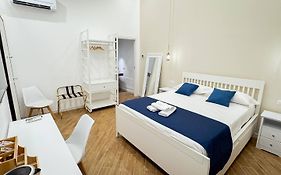 Giandra Rooms And Garden